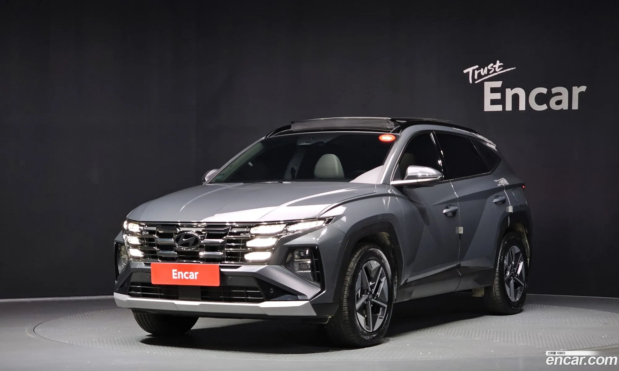 Hyundai Tucson Hybrid 2025 — 8