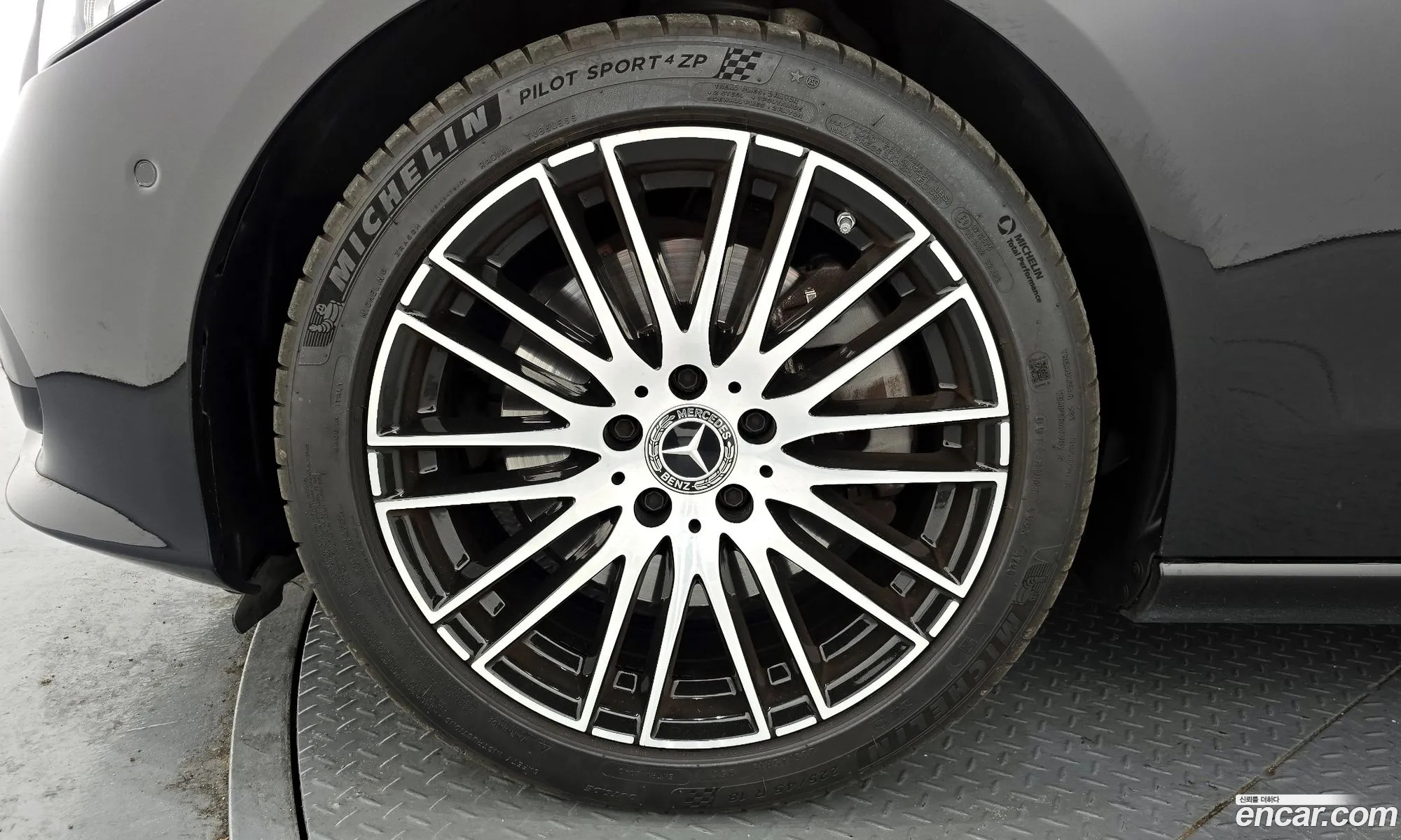 Mercedes-Benz C-Class W206 2024 — 18