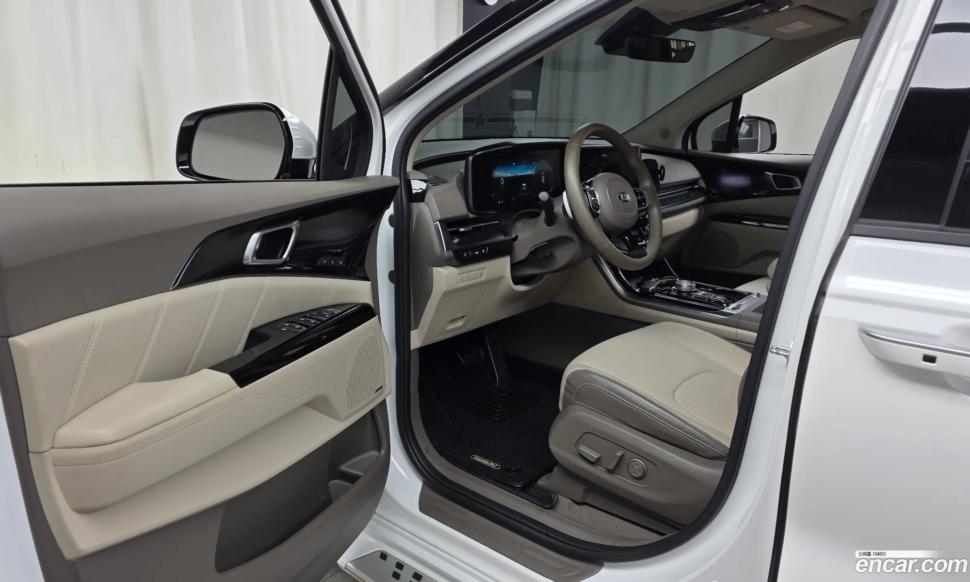 Kia Carnival 2021 — 19