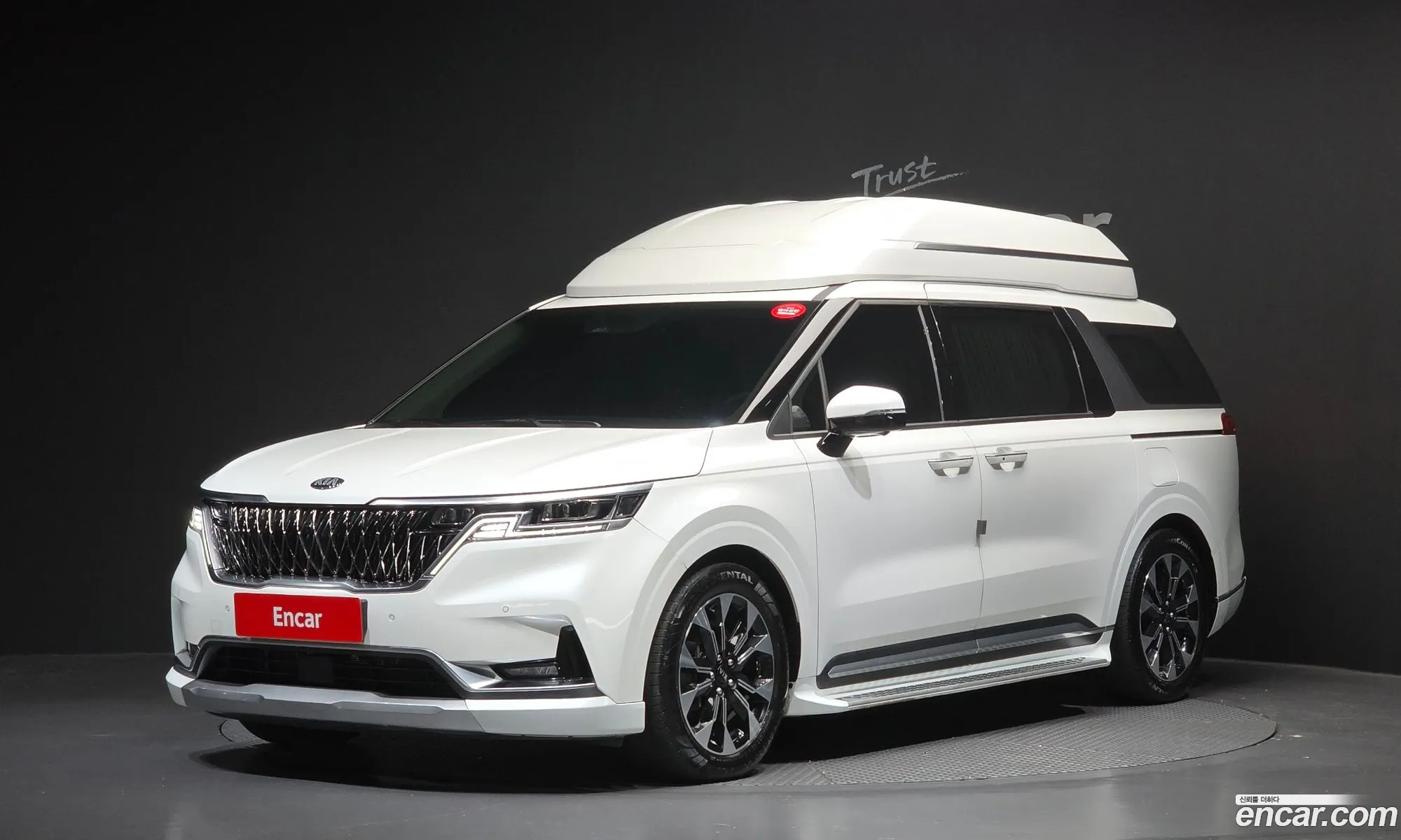Kia Carnival 2021 — 17