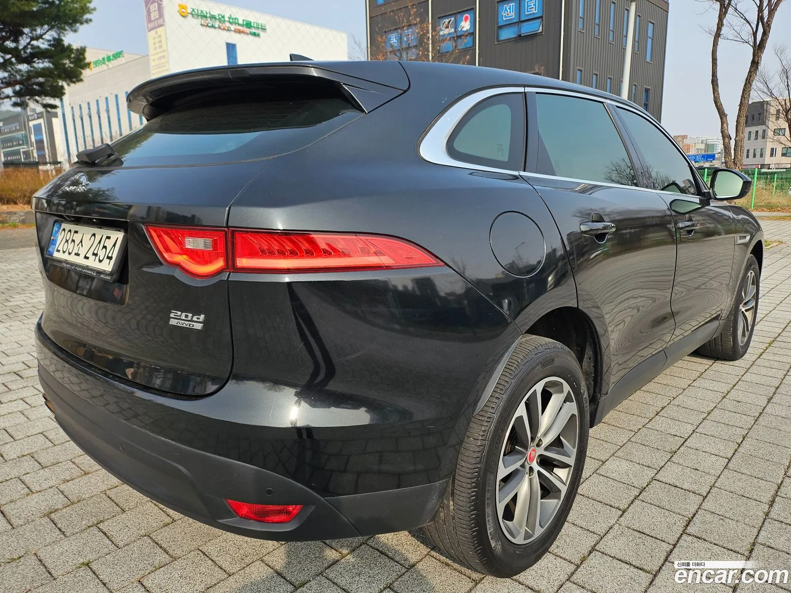 Jaguar F-Pace 2016 — 11