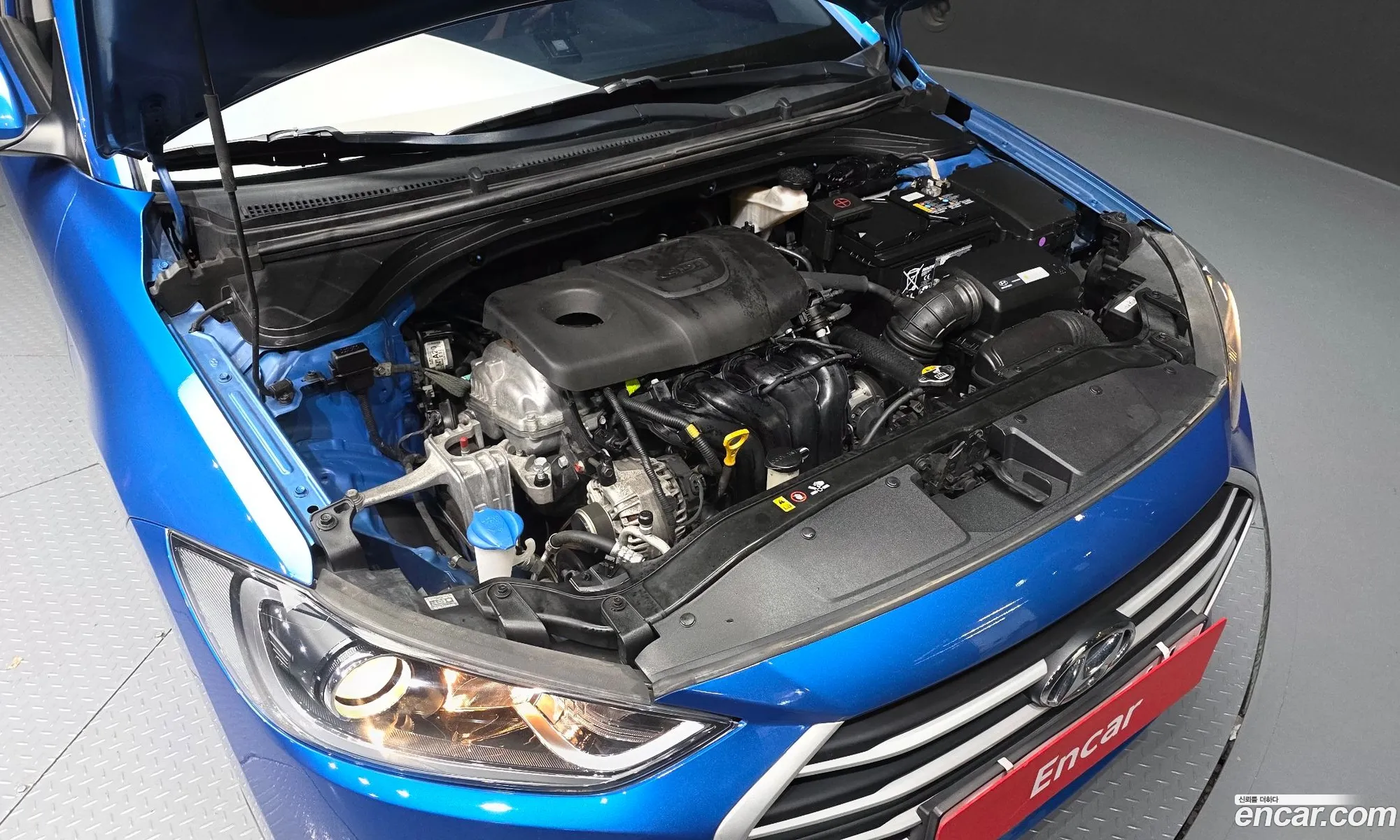 Hyundai Elantra AD 2017 — 9