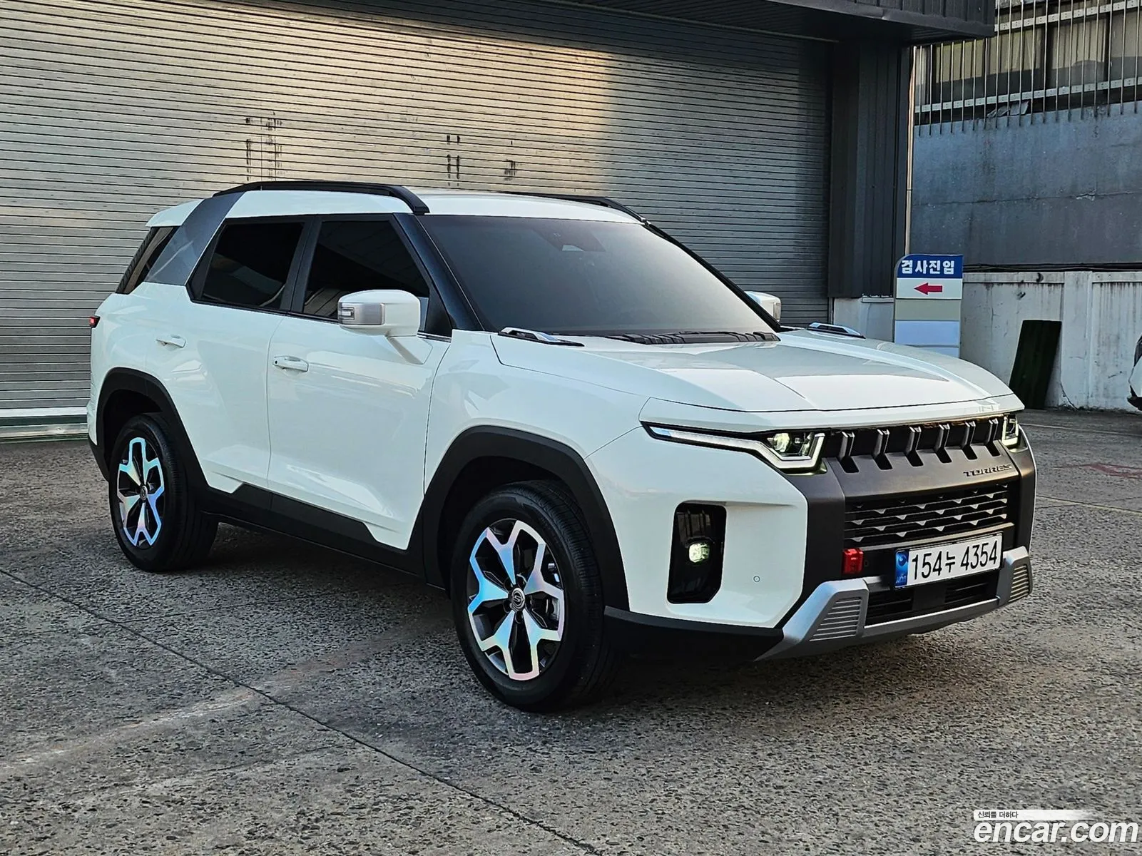 KG Mobility (SsangYong) Torres 2022 — 18