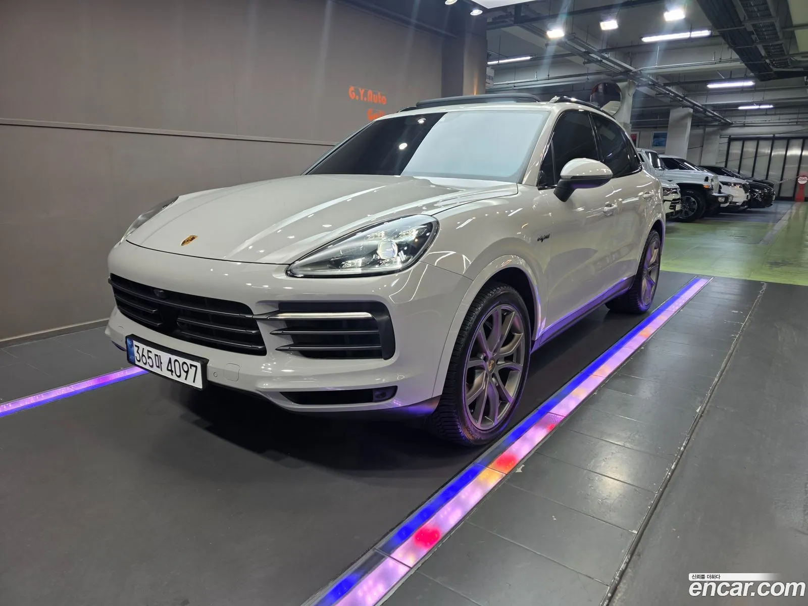 Porsche Cayenne 2023 — 18