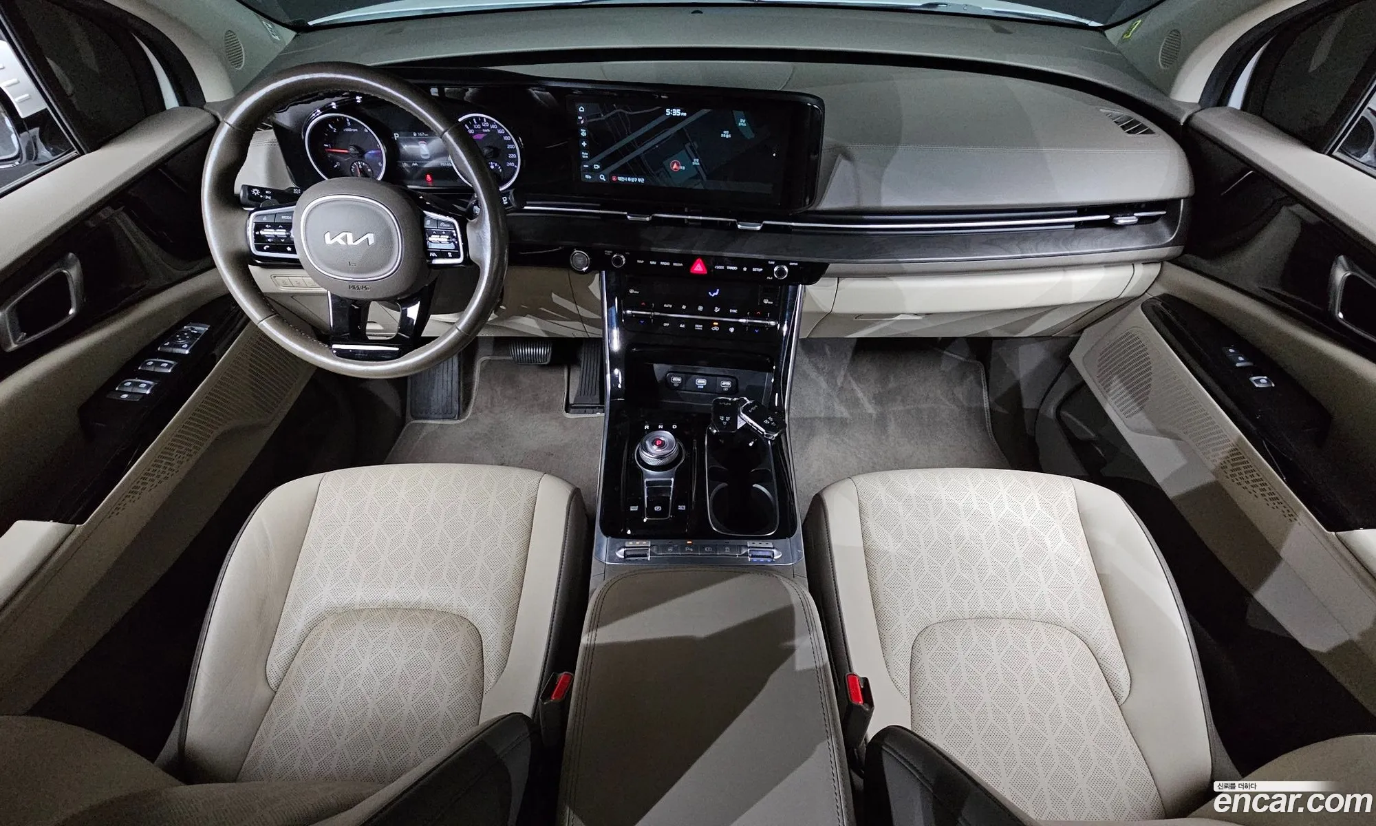 Kia Carnival 2022 — 19