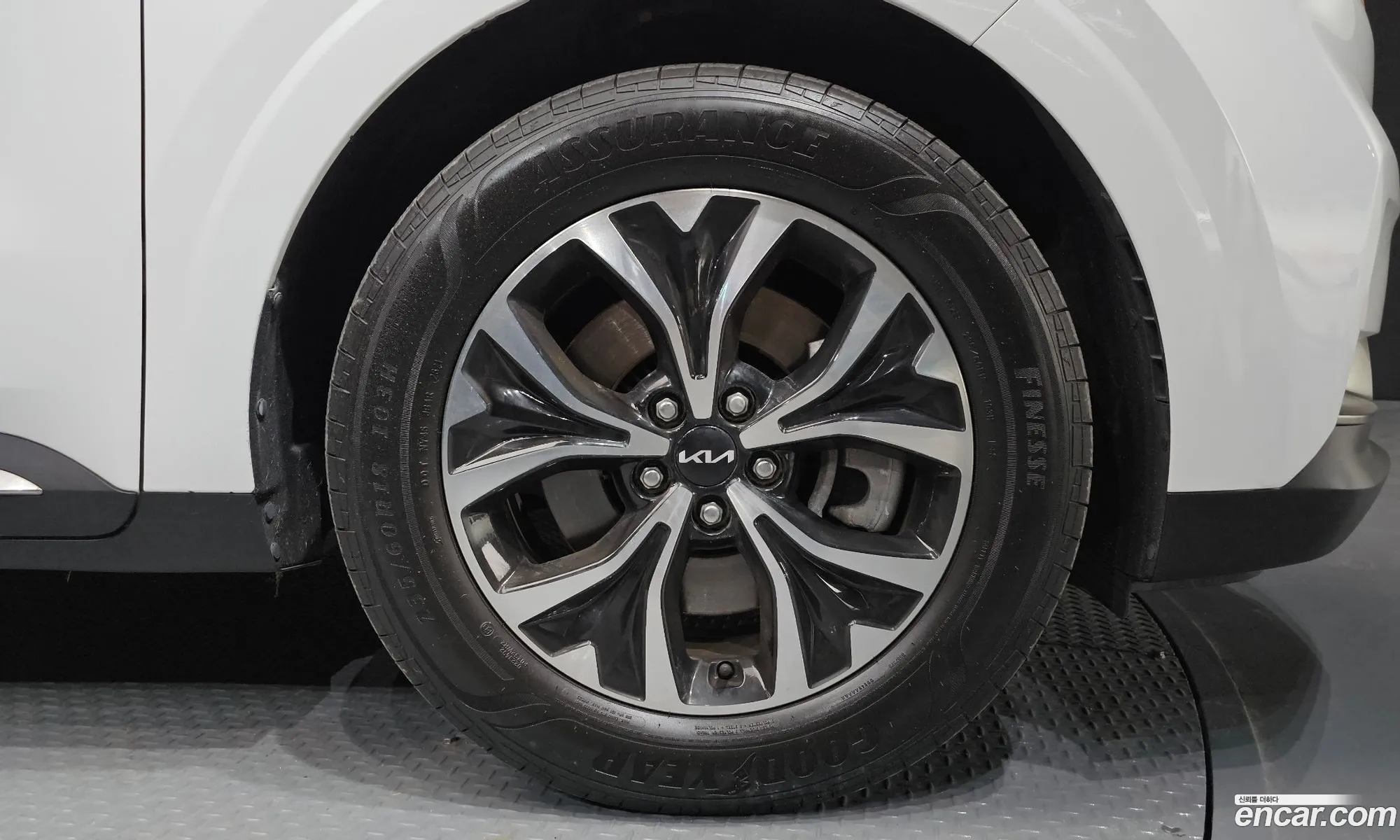 Kia Carnival 2022 — 16