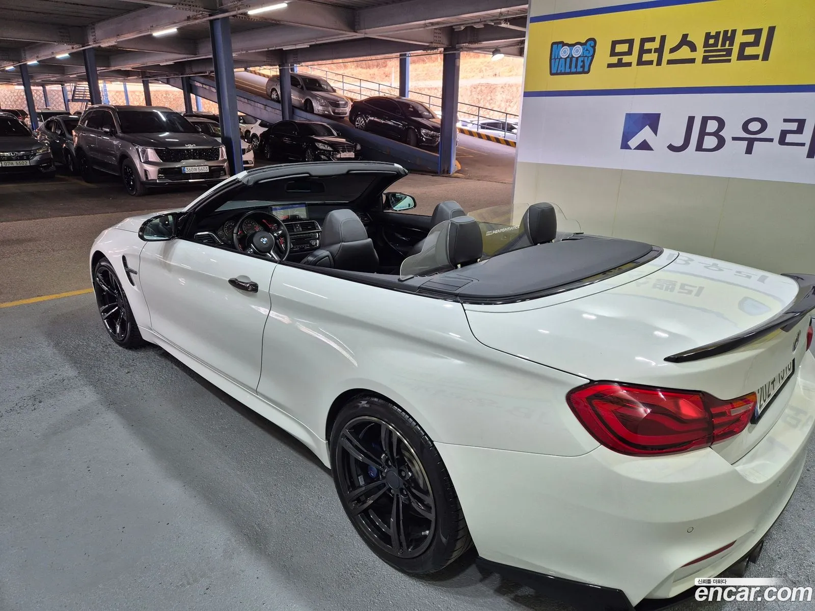 BMW M4 2016 — 12