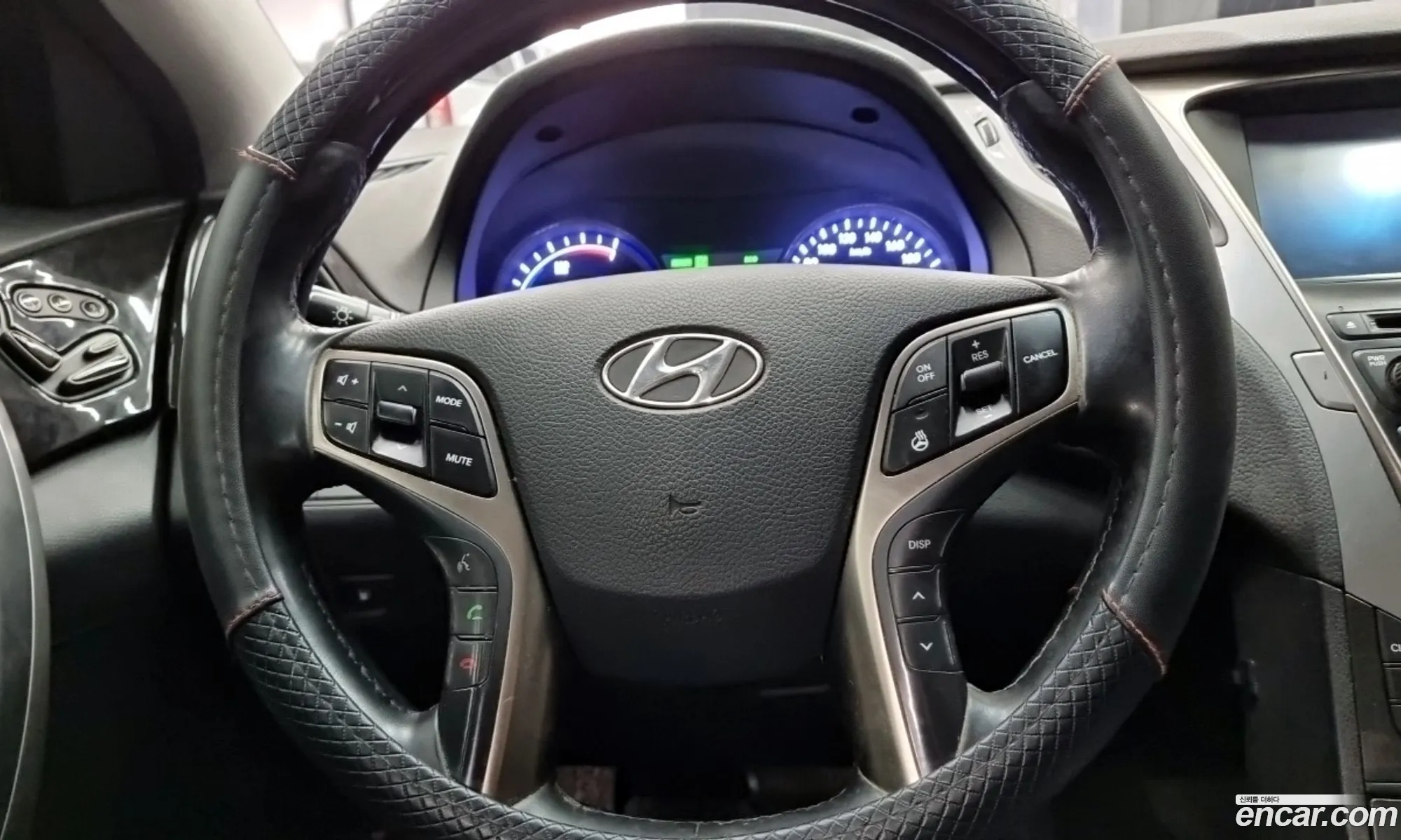 Hyundai Grandeur HG Hybrid 2014 — 7