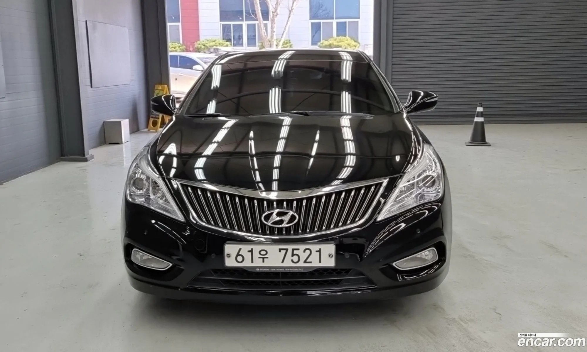 Hyundai Grandeur HG Hybrid 2014 — 3