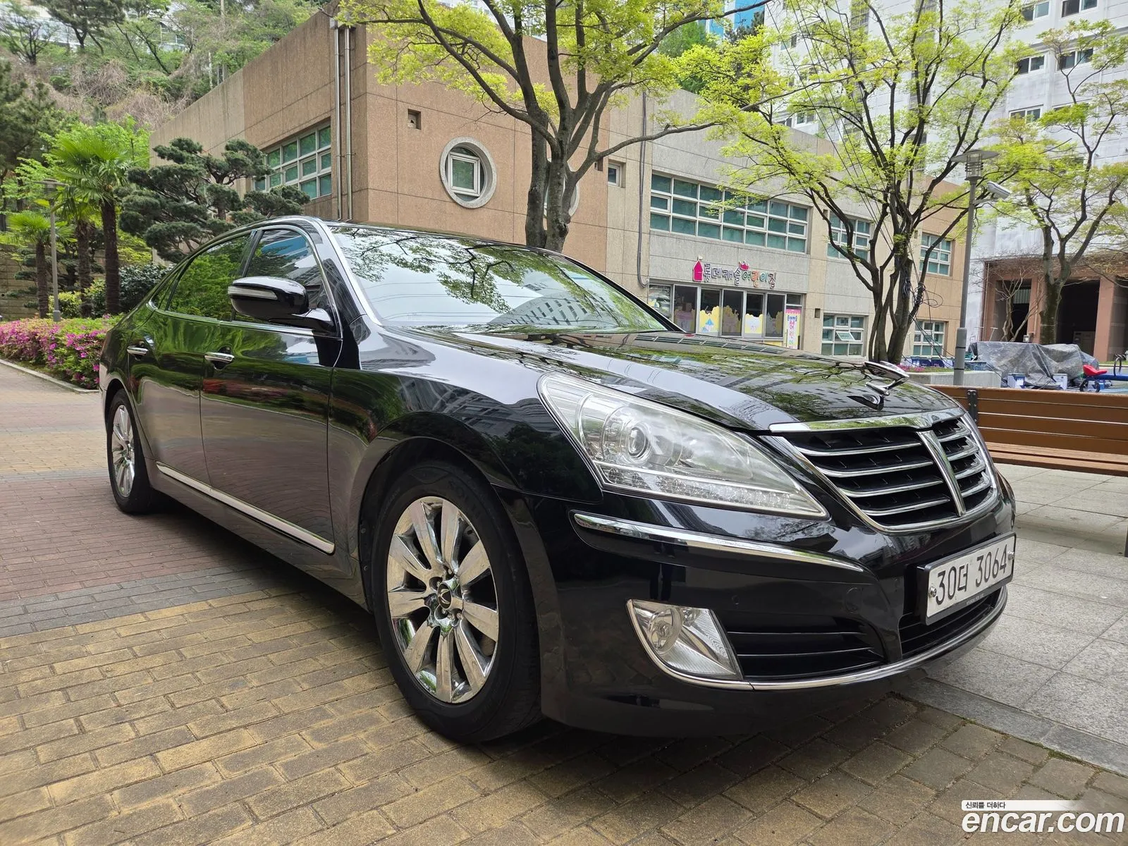 Hyundai Equus 2009 — 2