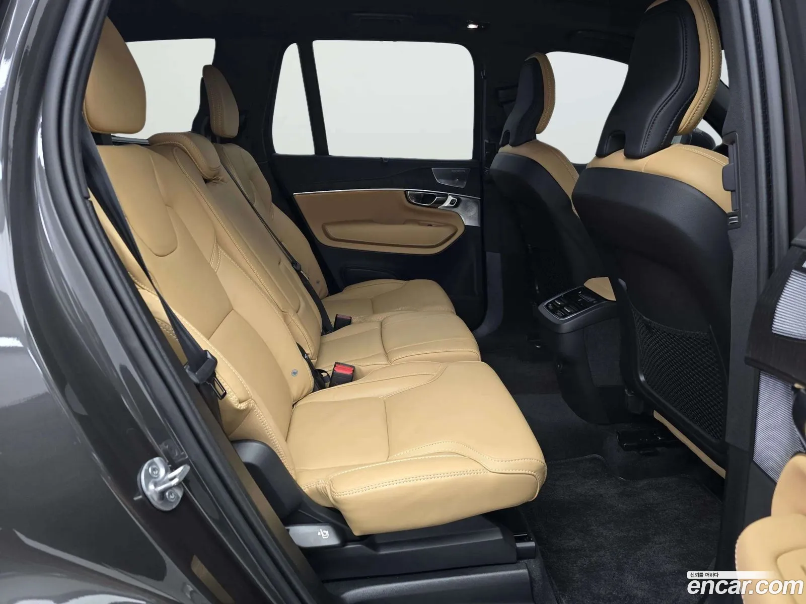 Volvo XC90 2025 — 14