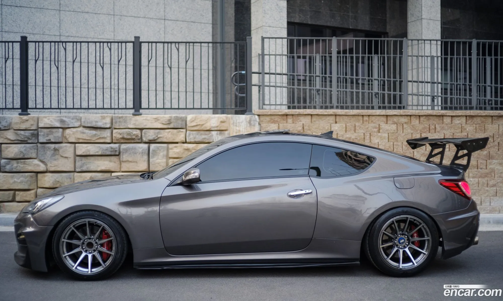 Hyundai Genesis Coupe 2012 — 18