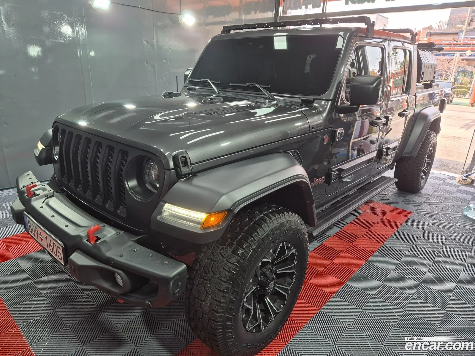Jeep Gladiator 2023 — 19