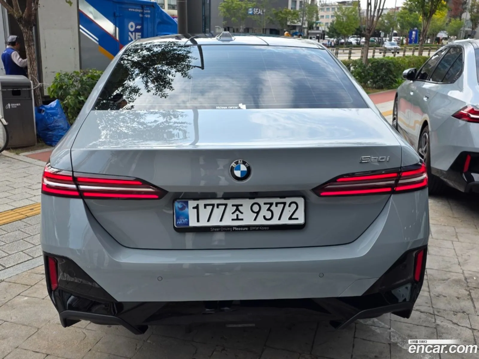 BMW 5 Series 2025 — 8