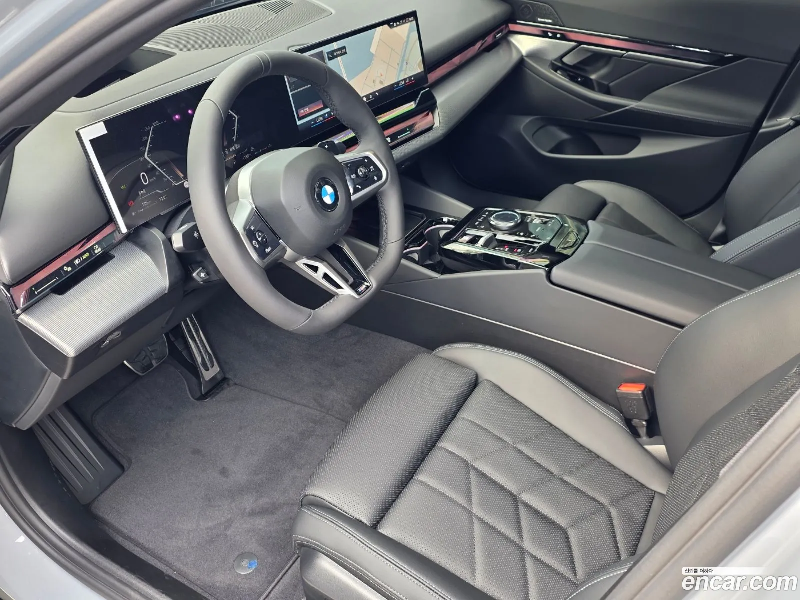 BMW 5 Series 2025 — 9