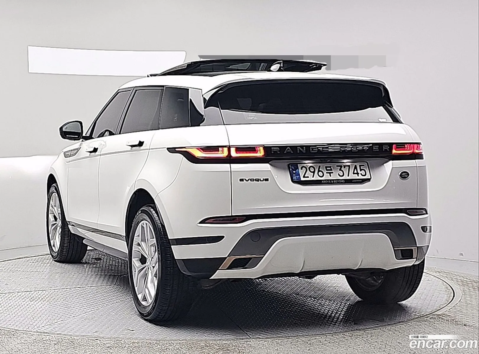 Land Rover Range Rover Evoque 2022 — 12