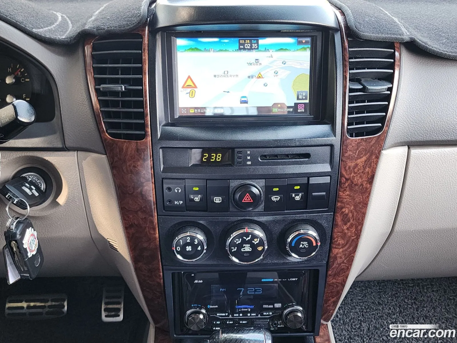 Kia Sorento 2002 — 8