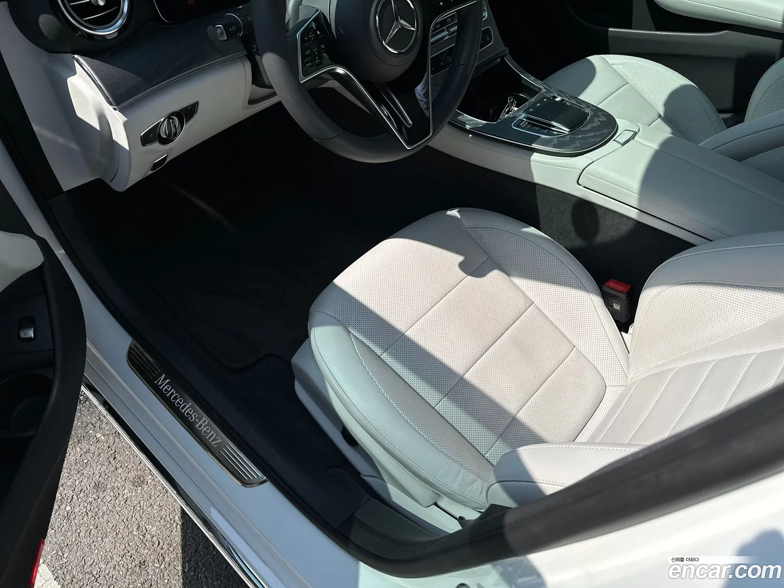 Mercedes-Benz E-Class W213 2023 — 13