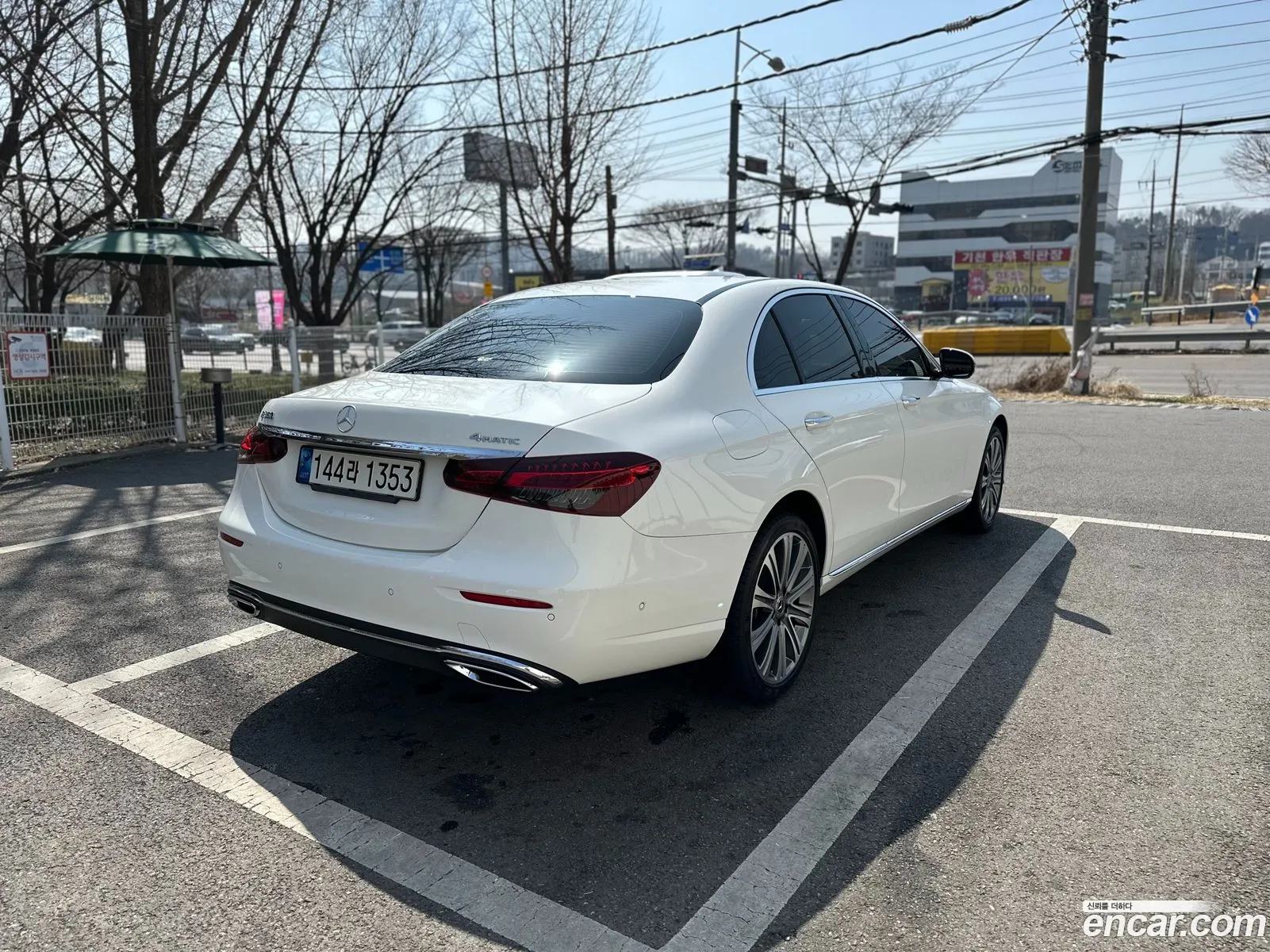 Mercedes-Benz E-Class W213 2023 — 18