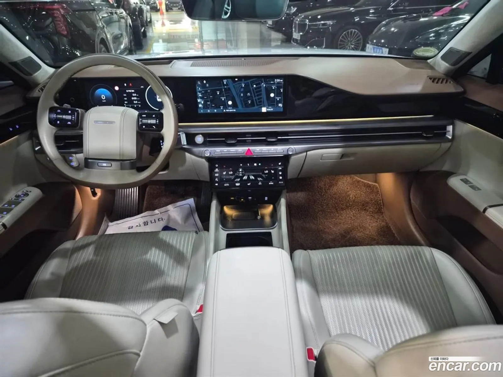 Hyundai Grandeur Hybrid 2023 — 17