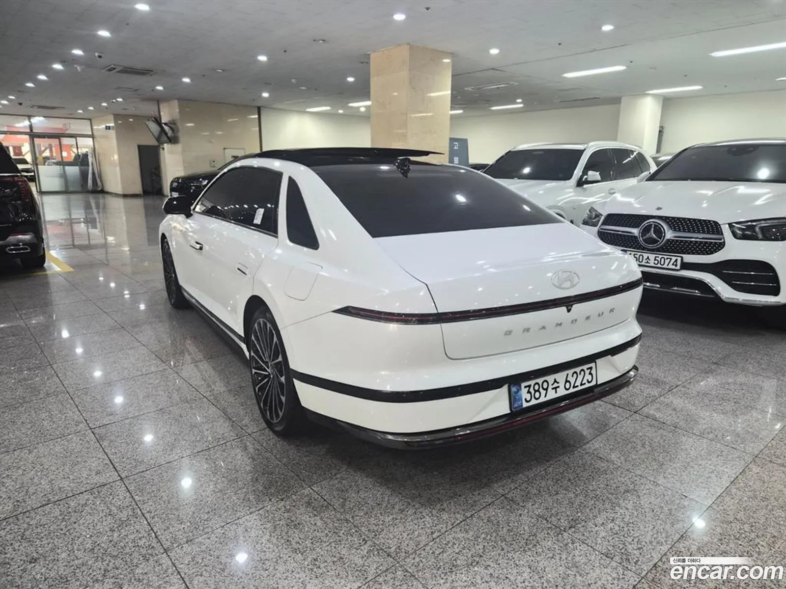 Hyundai Grandeur Hybrid 2023 — 14