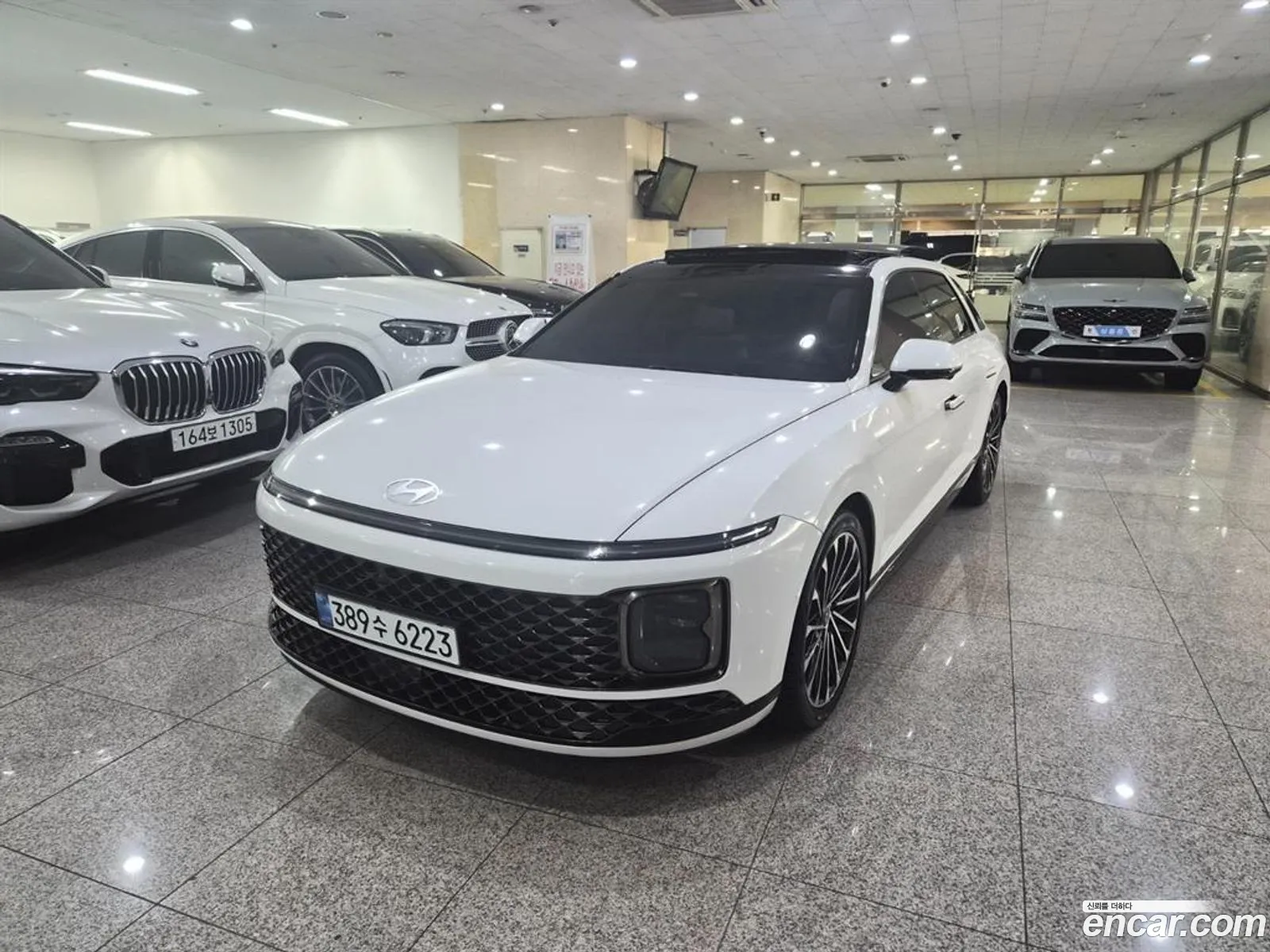 Hyundai Grandeur Hybrid 2023 — 9