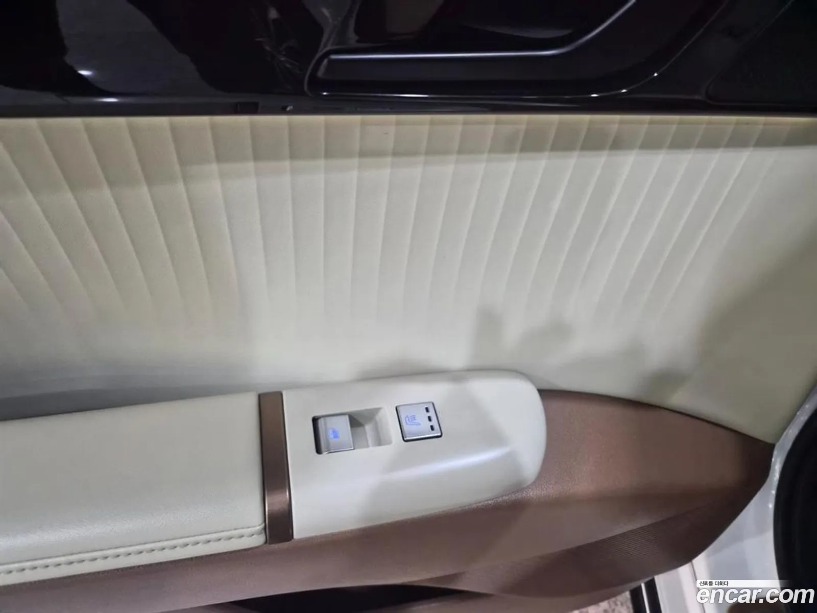 Hyundai Grandeur Hybrid 2023 — 13