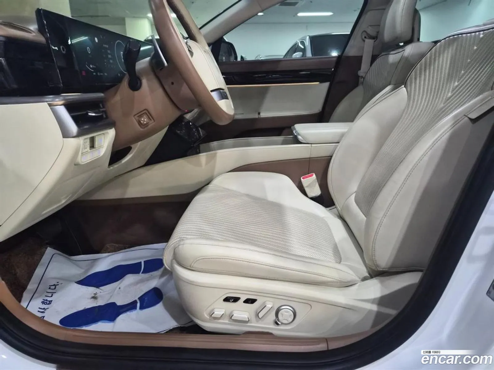 Hyundai Grandeur Hybrid 2023 — 11