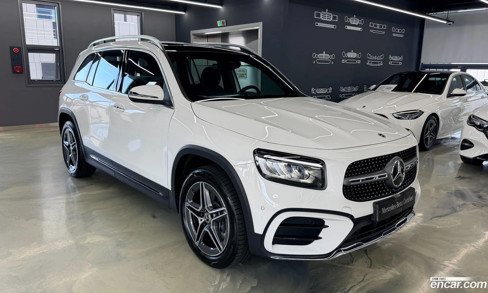 Mercedes-Benz GLB-Class X247 2025 — 13