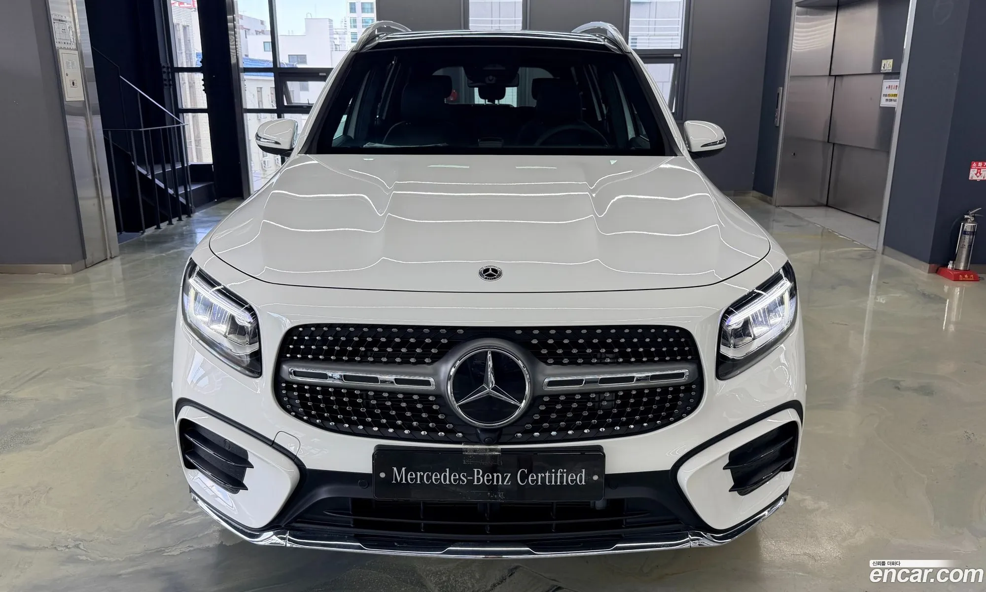 Mercedes-Benz GLB-Class X247 2025 — 2