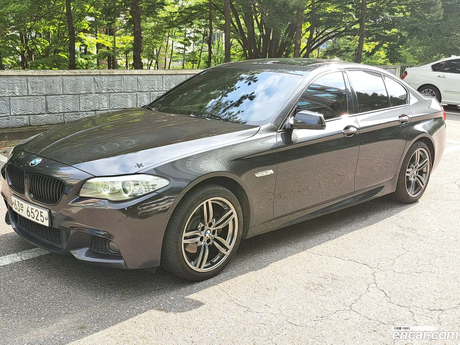 BMW 5 Series 2011 — 20