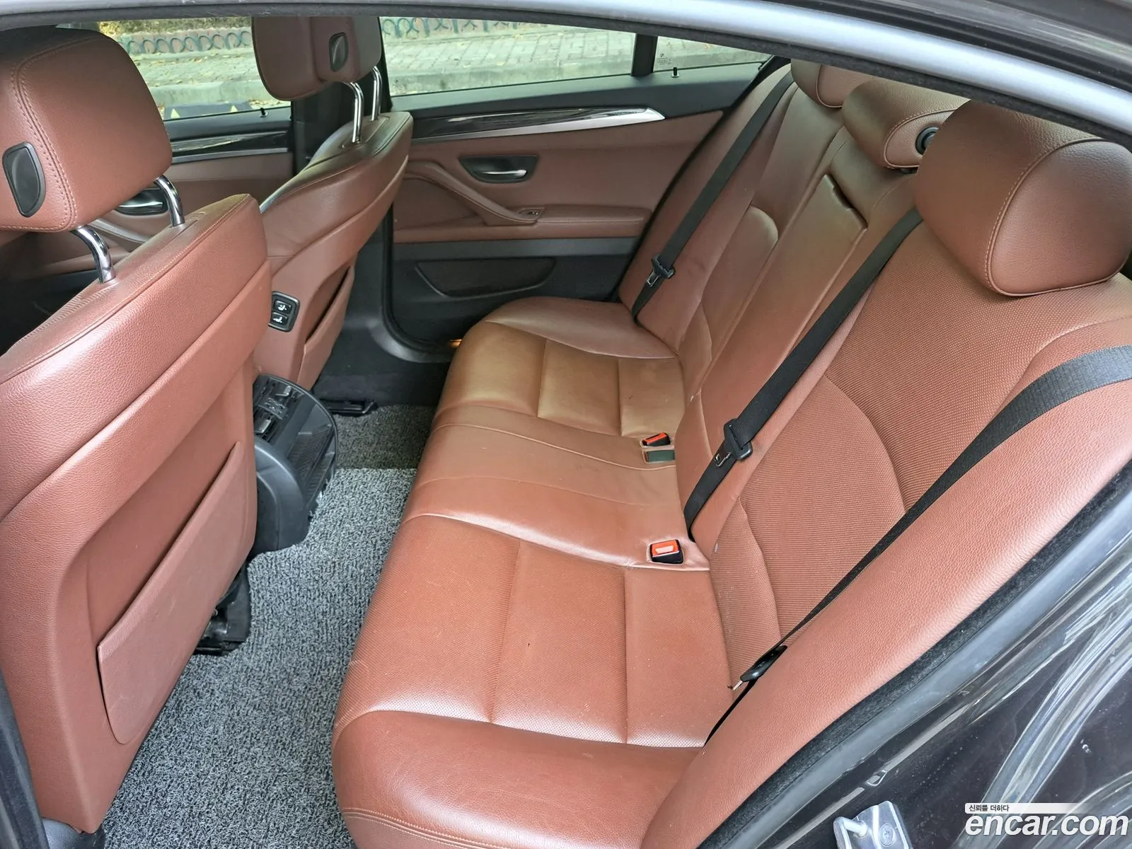 BMW 5 Series 2011 — 9