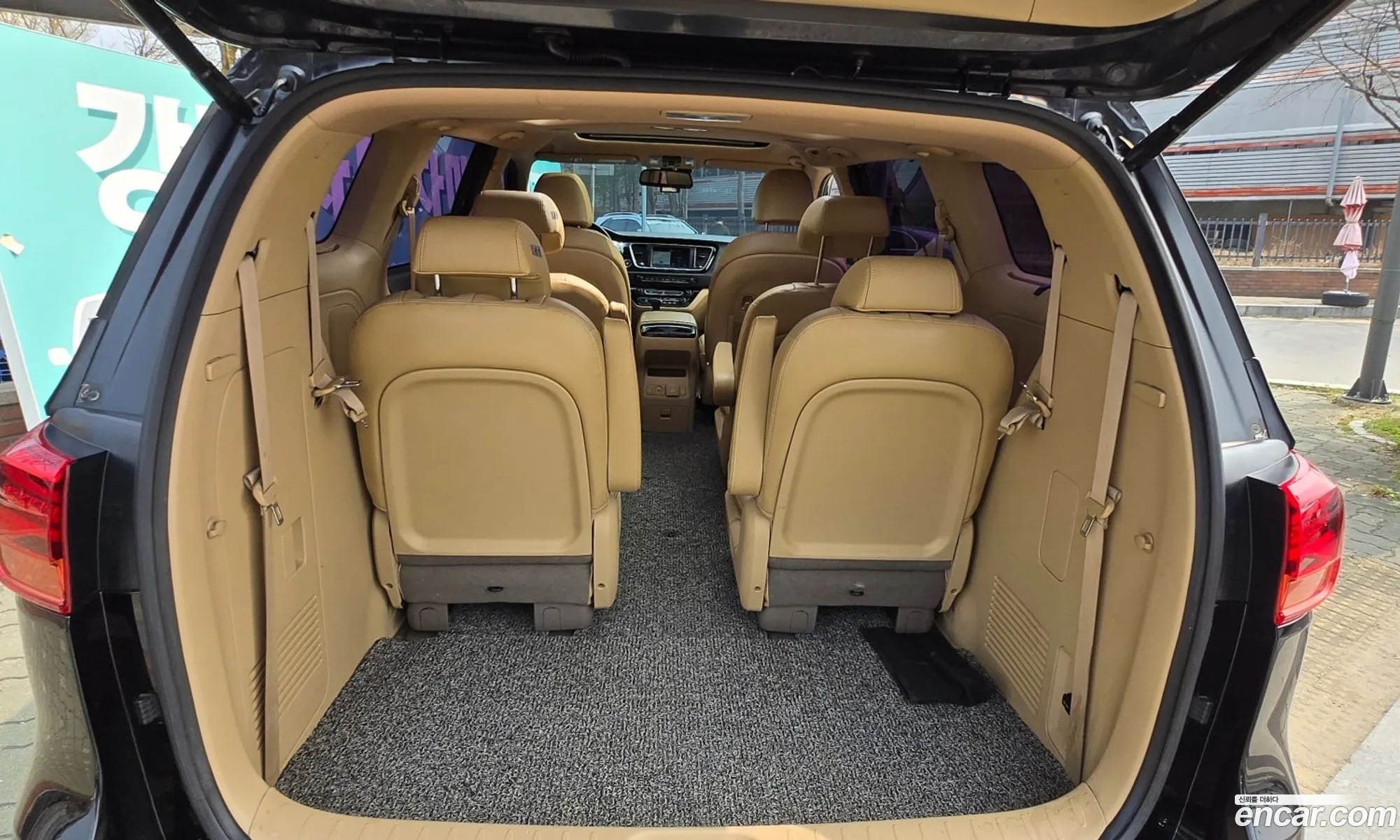 Kia Carnival 2019 — 13
