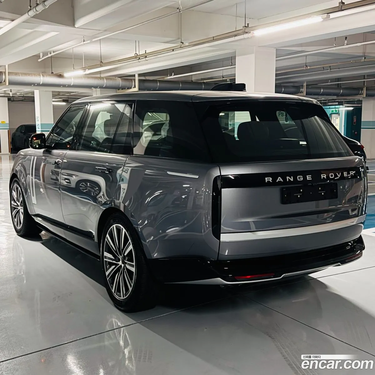 Land Rover Range Rover 2026 — 5