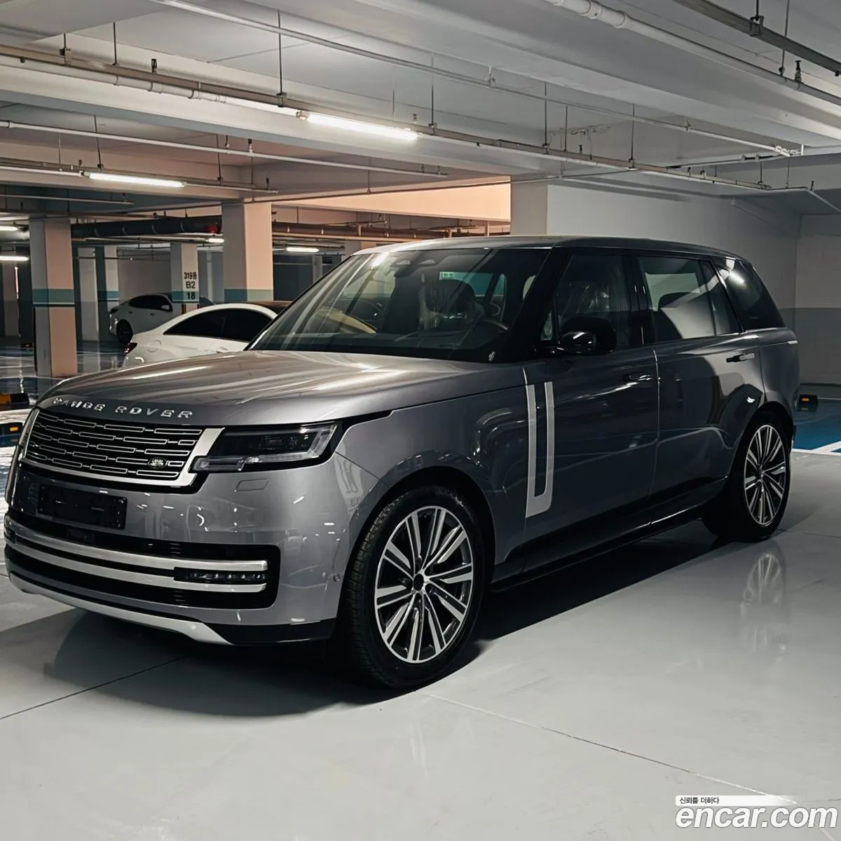 Land Rover Range Rover 2026 — 8