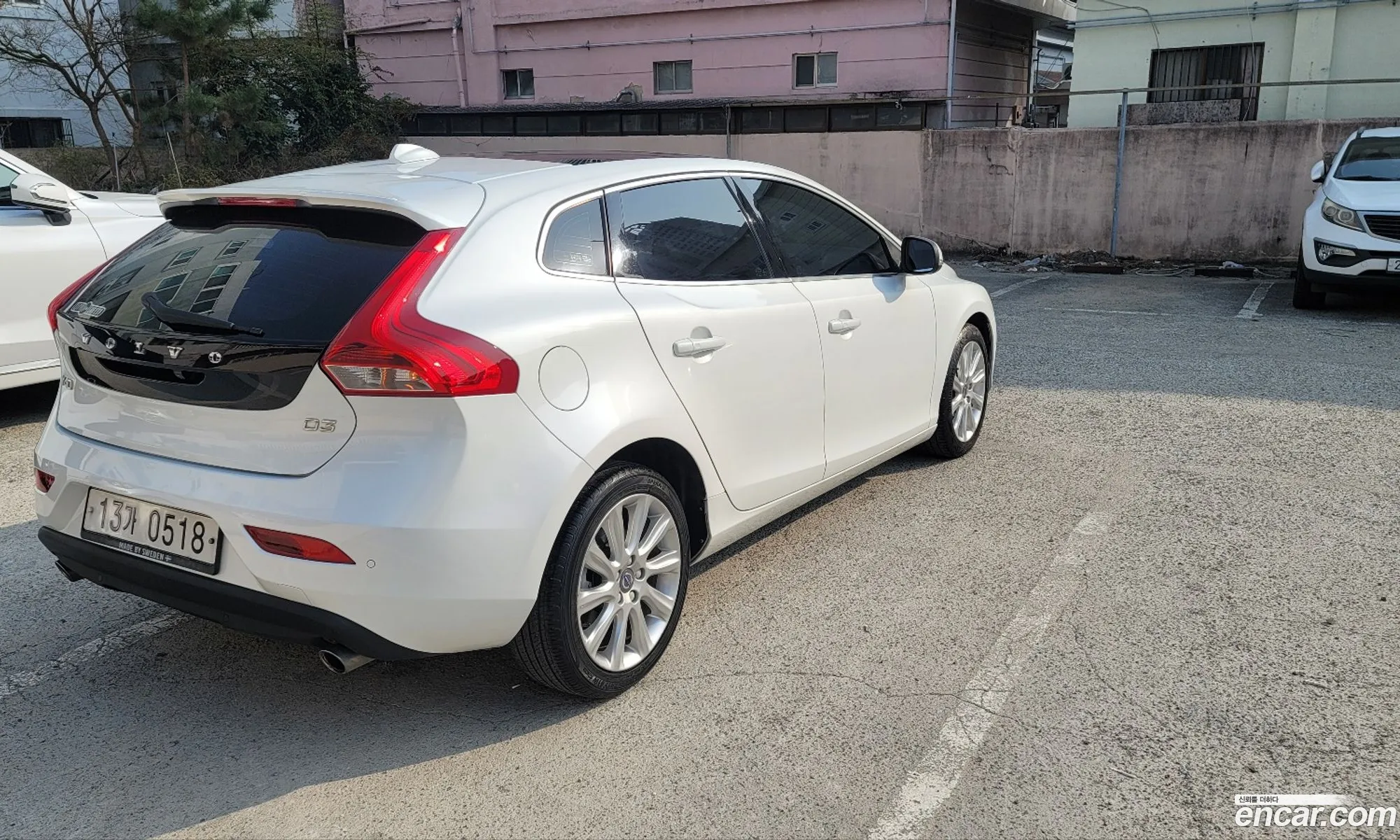 Volvo V40 2016 — 10