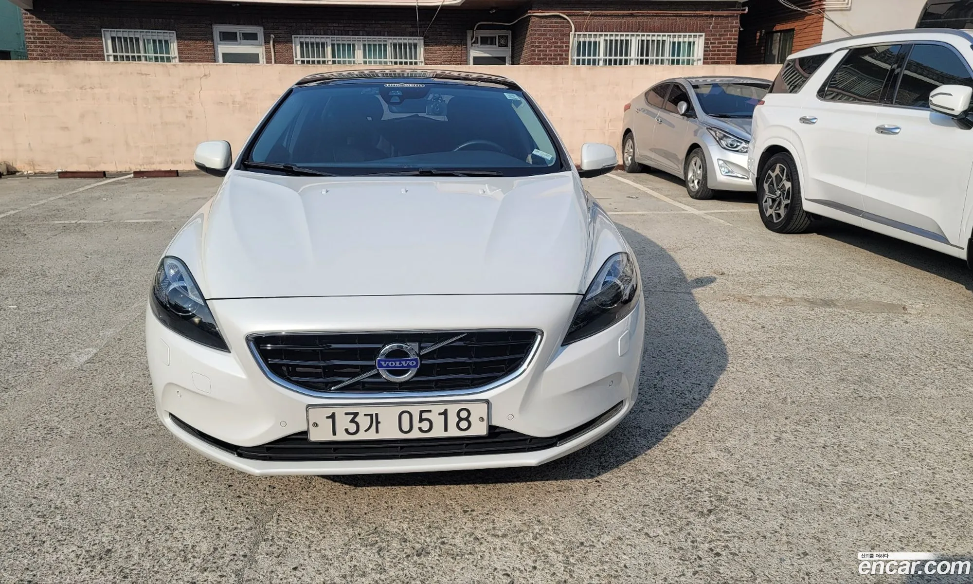 Volvo V40 2016 — 13