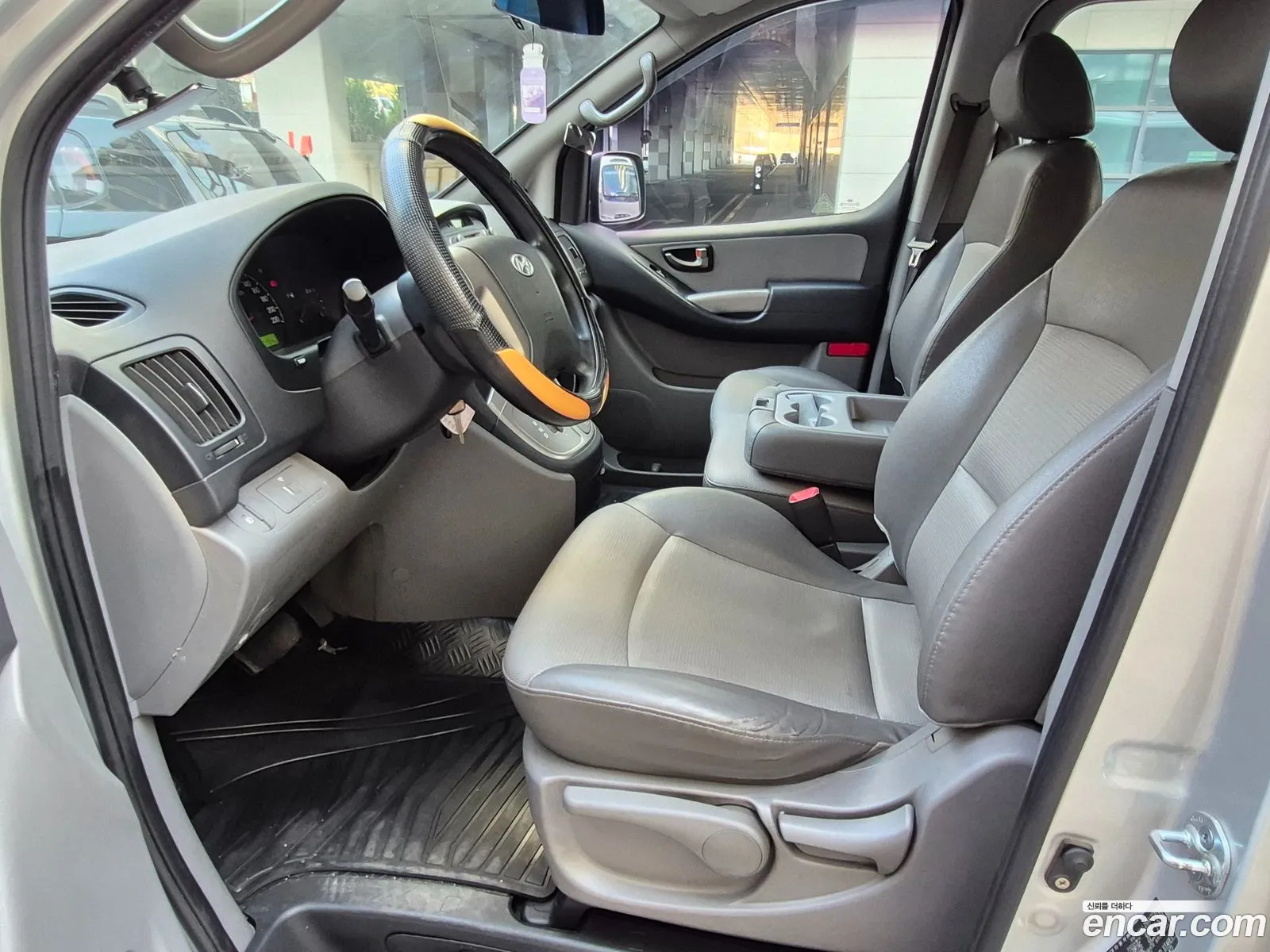 Hyundai Grand Starex 2010 — 13
