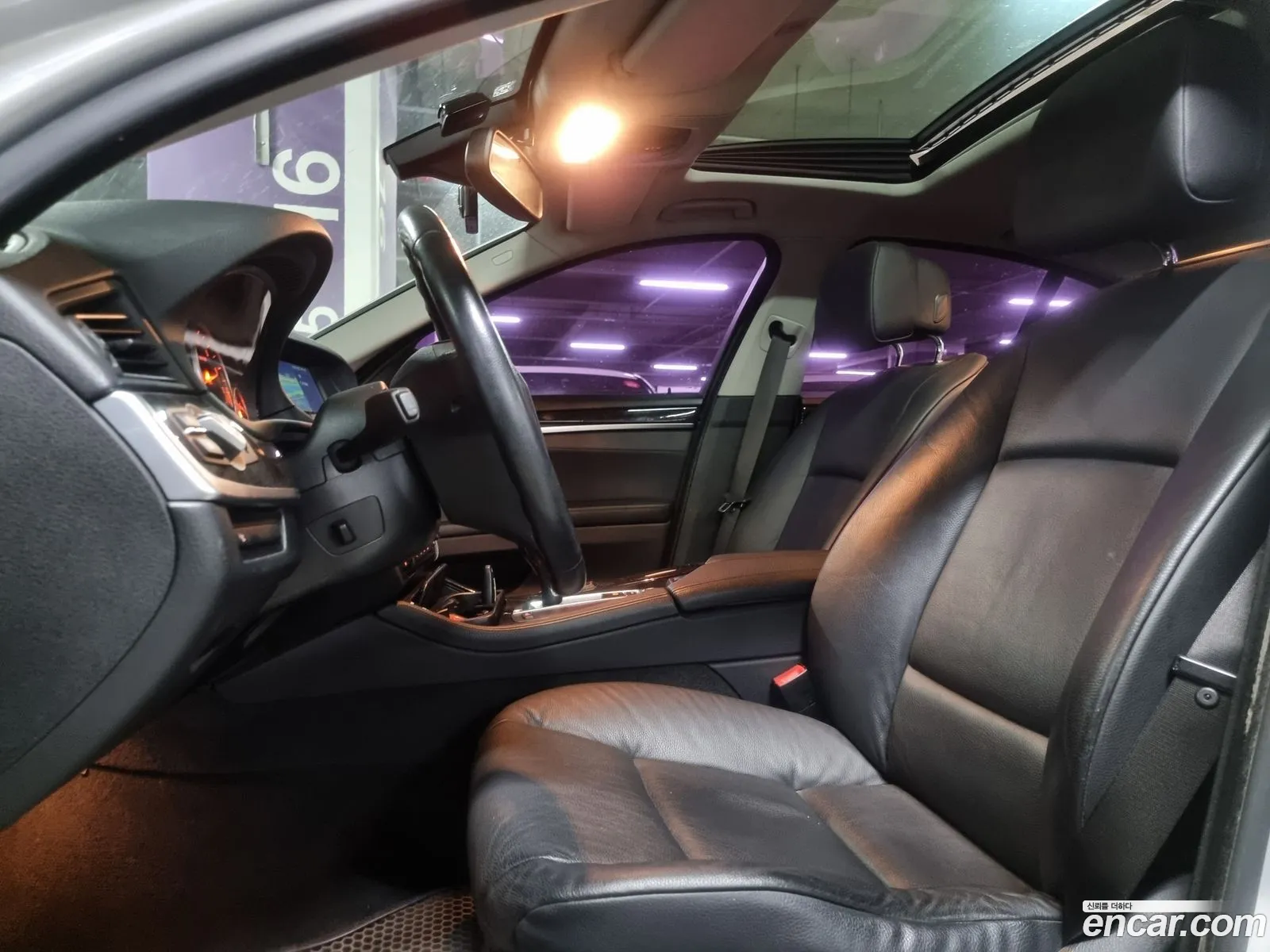 BMW 5 Series 2010 — 12