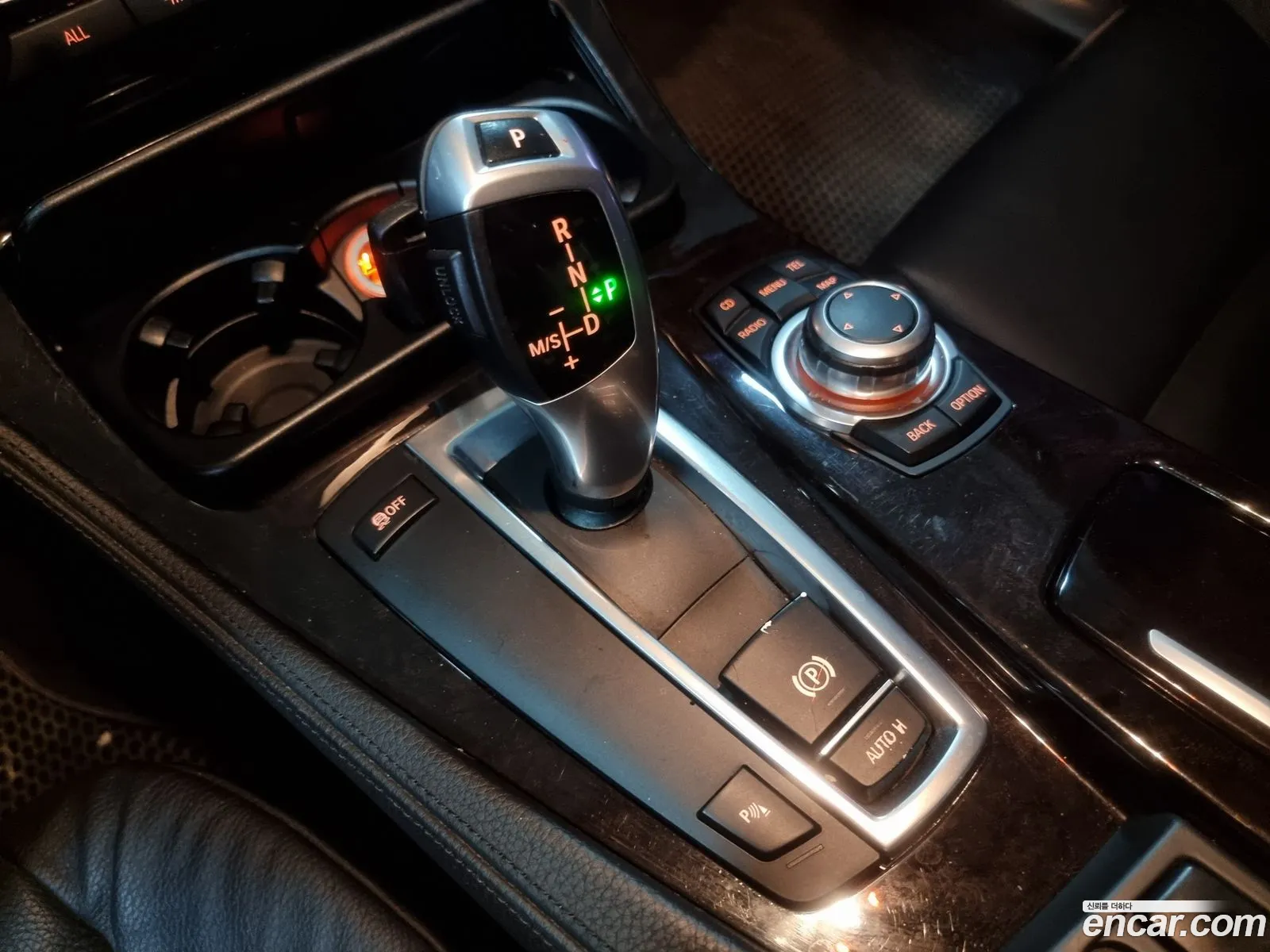 BMW 5 Series 2010 — 14