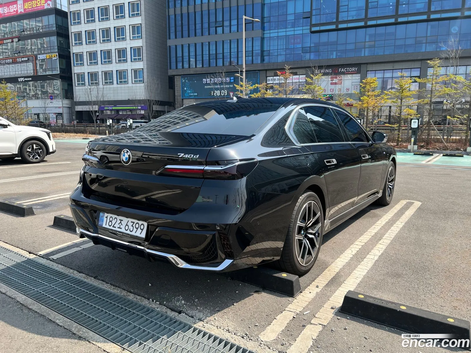 BMW 7 Series 2024 — 11