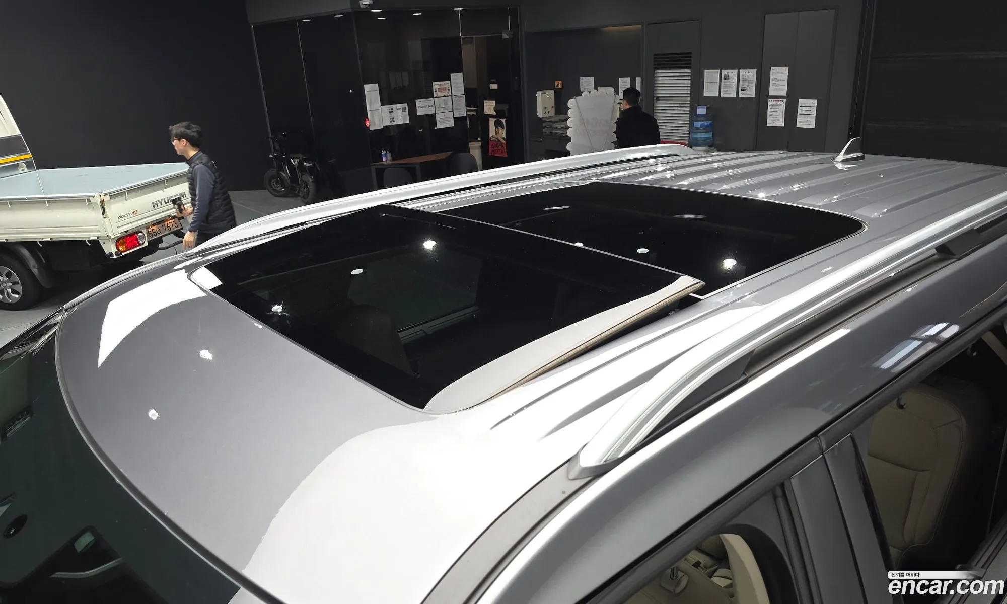 Ford Explorer 6th Gen 2022 1FMSK8FH2NGA43392 — 14