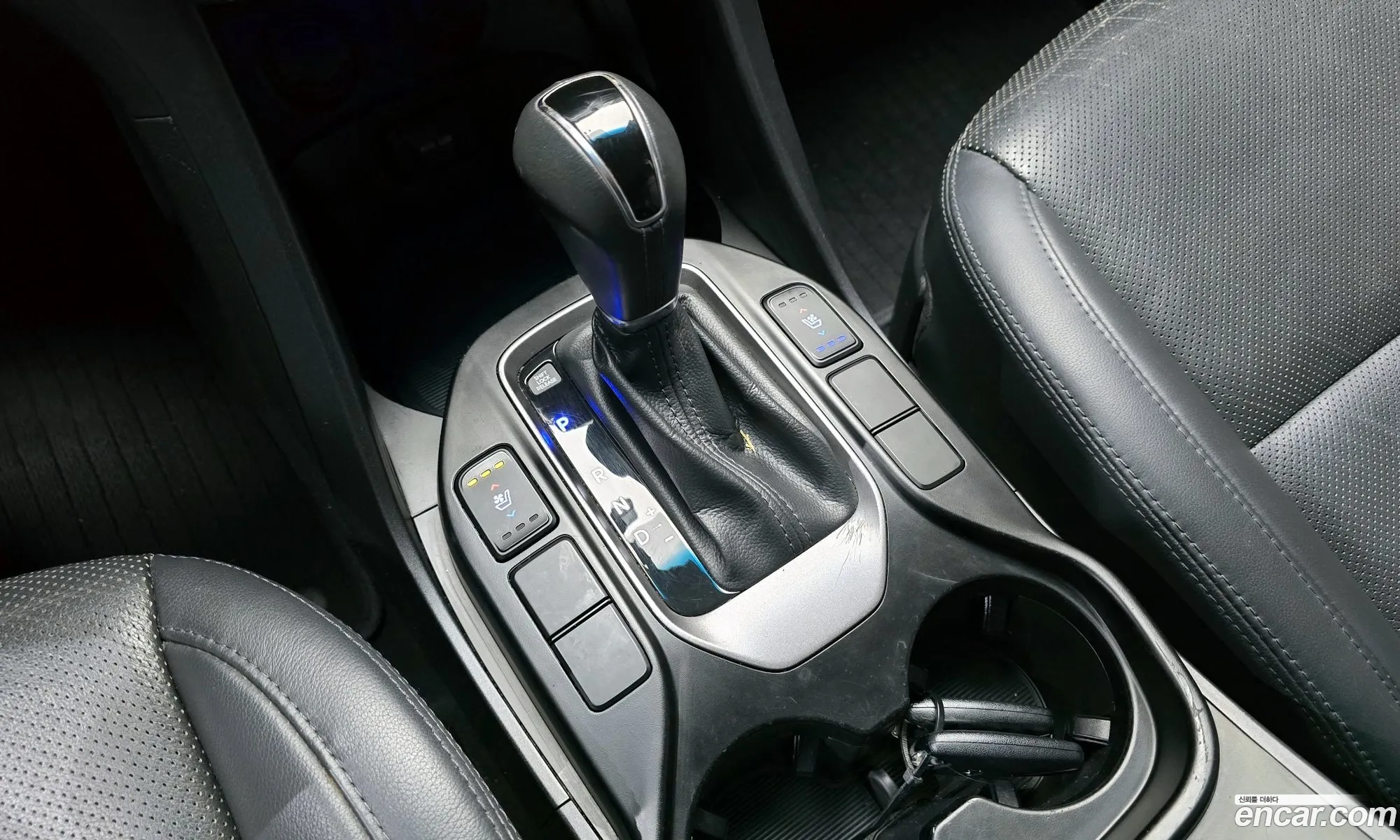 Hyundai Santa Fe DM 2015 — 17