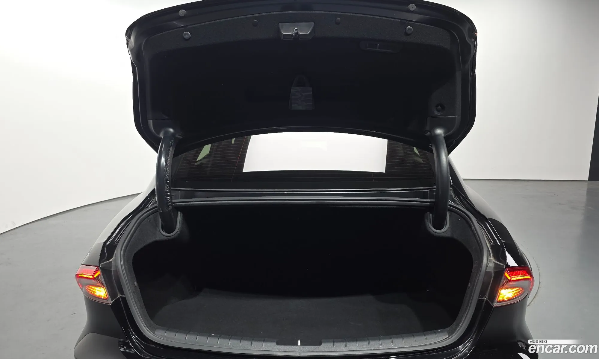 Hyundai Grandeur IG 2022 — 16