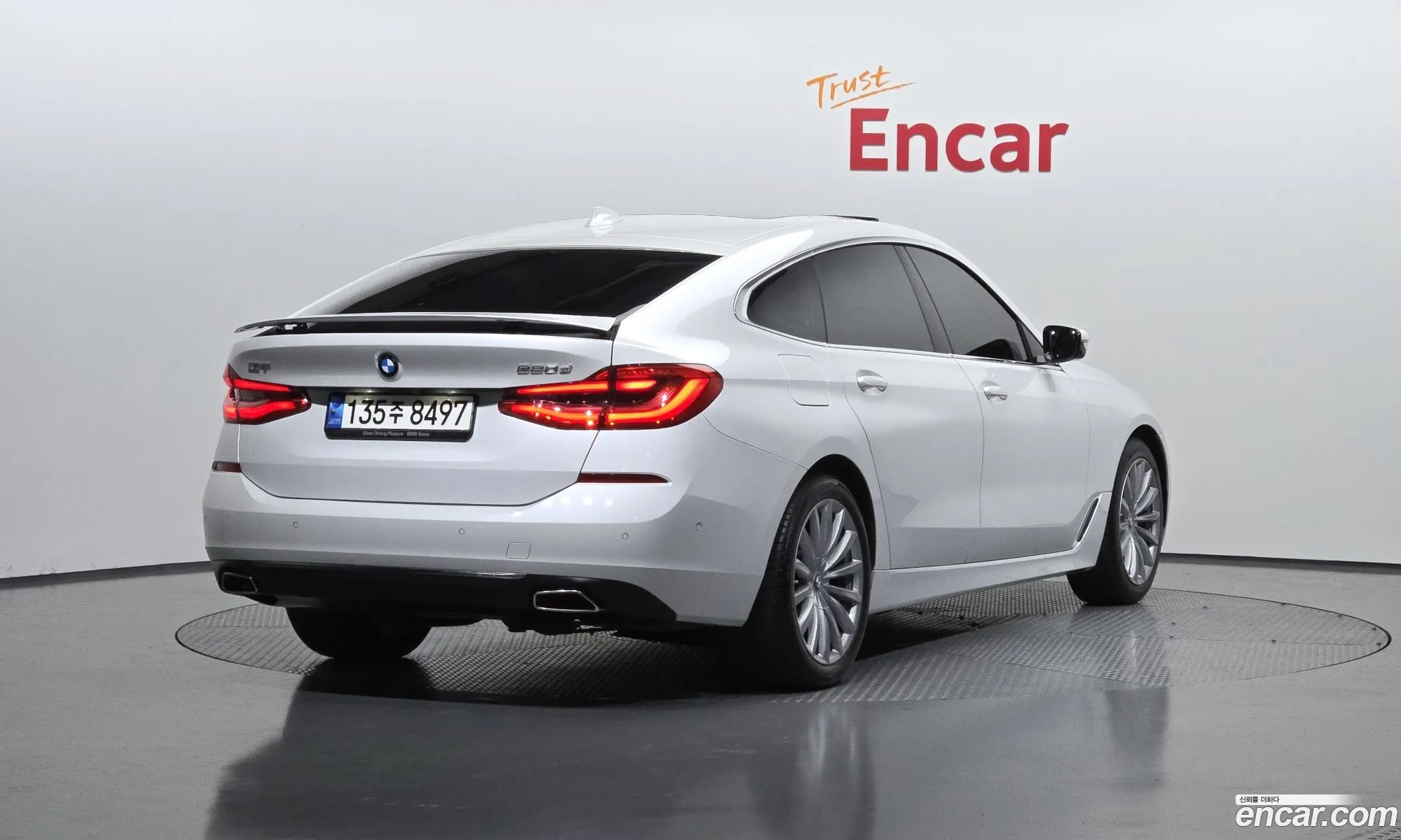BMW 6 Series GT 2023 — 12