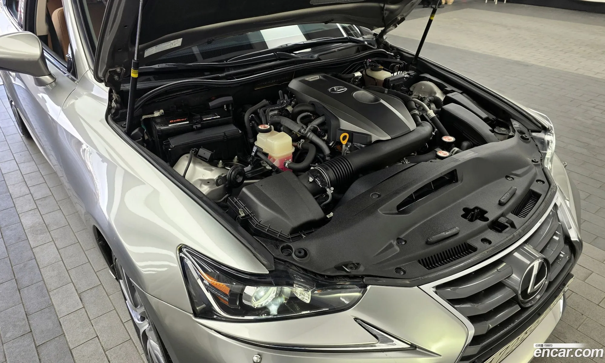 Lexus IS200t 2017 JTHBA5D26H5056830 — 18