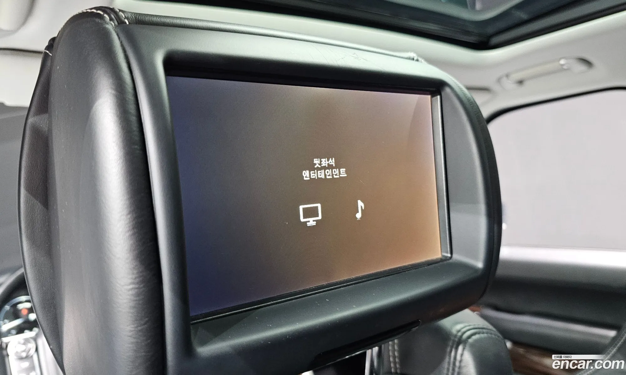Land Rover Range Rover 2016 SALGA2JF3GA283047 — 18