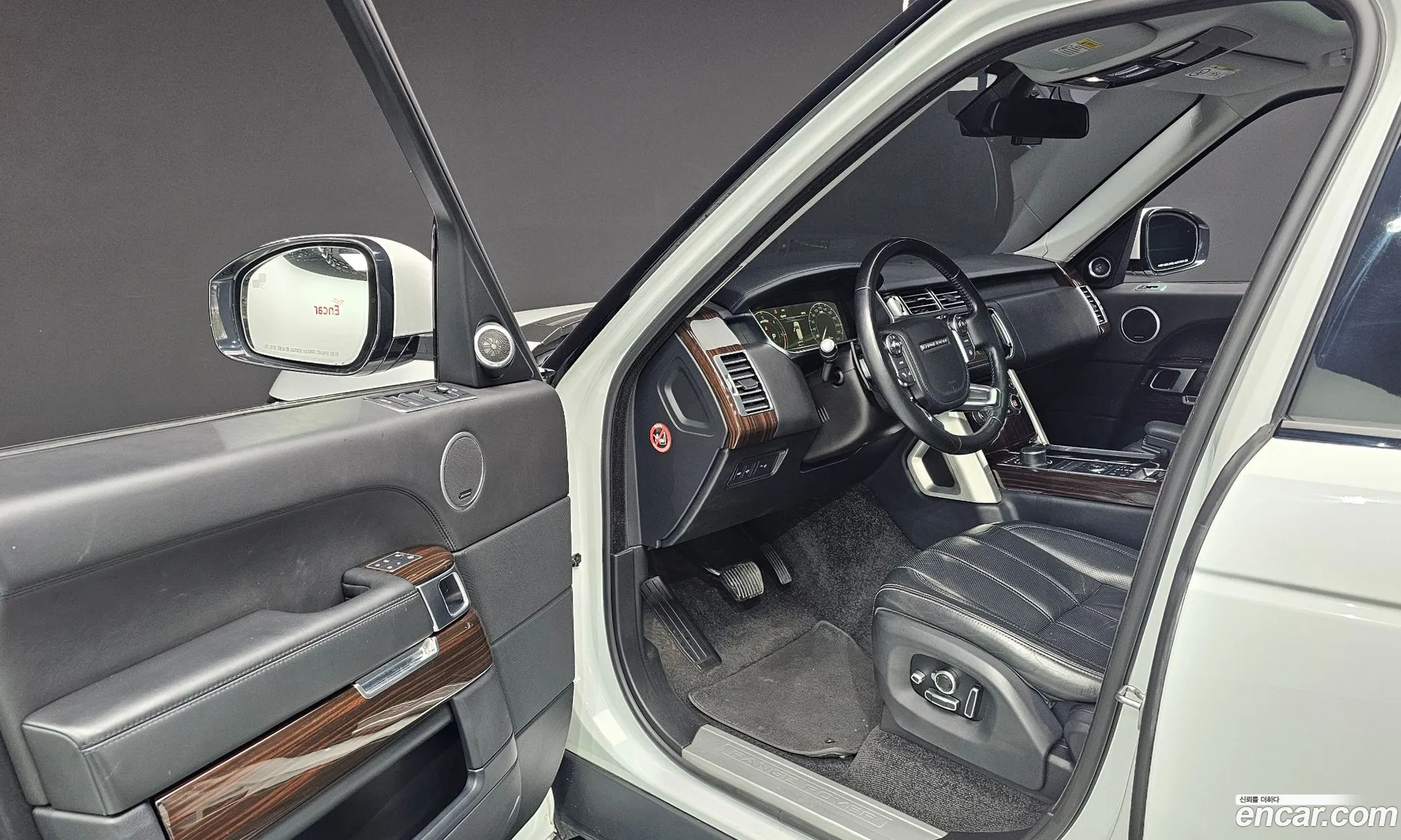 Land Rover Range Rover 2016 SALGA2JF3GA283047 — 14
