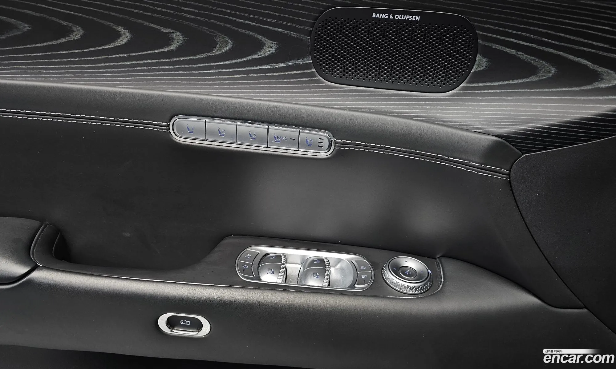 Genesis G90 2022 — 10