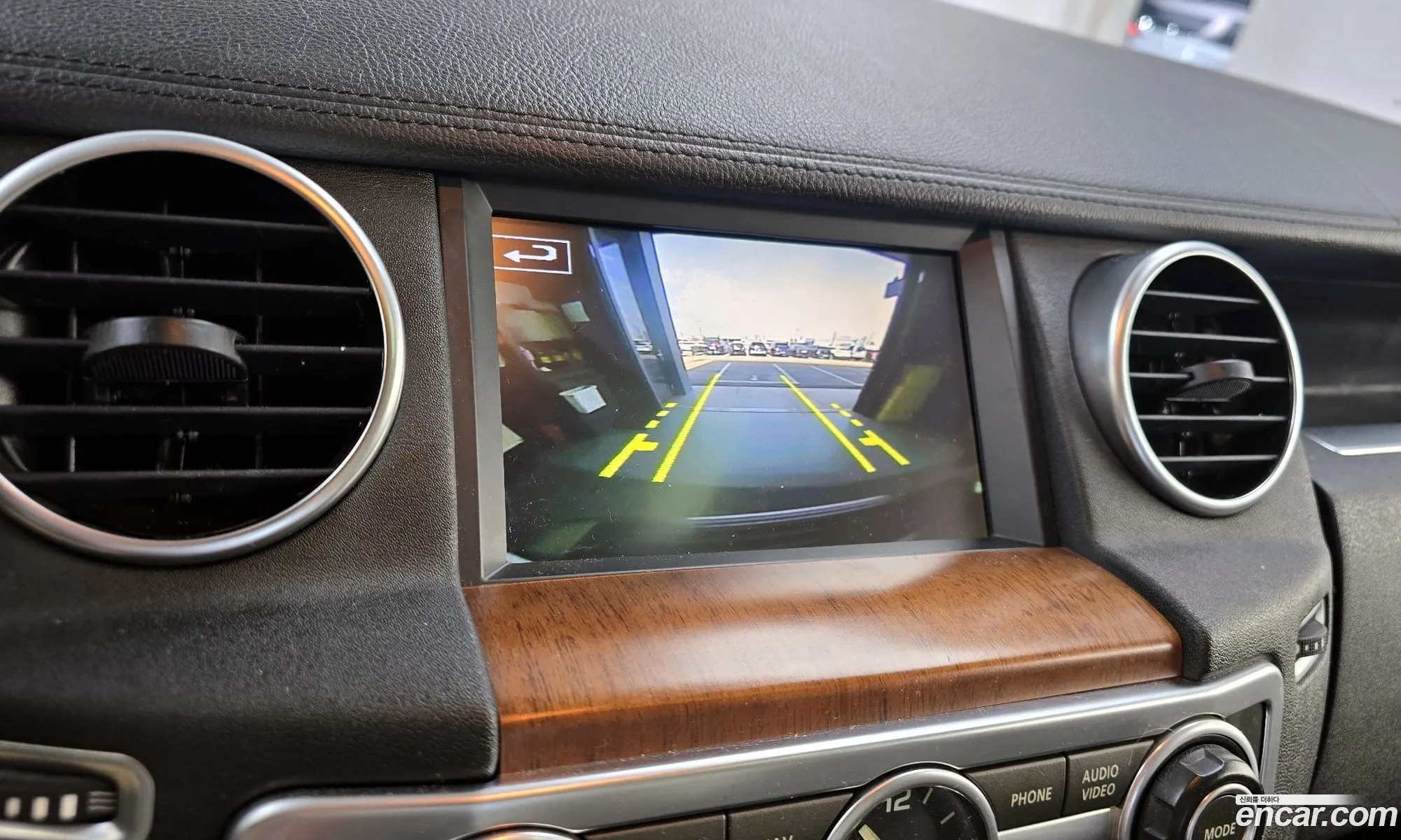 Land Rover Discovery 4 2016 — 16